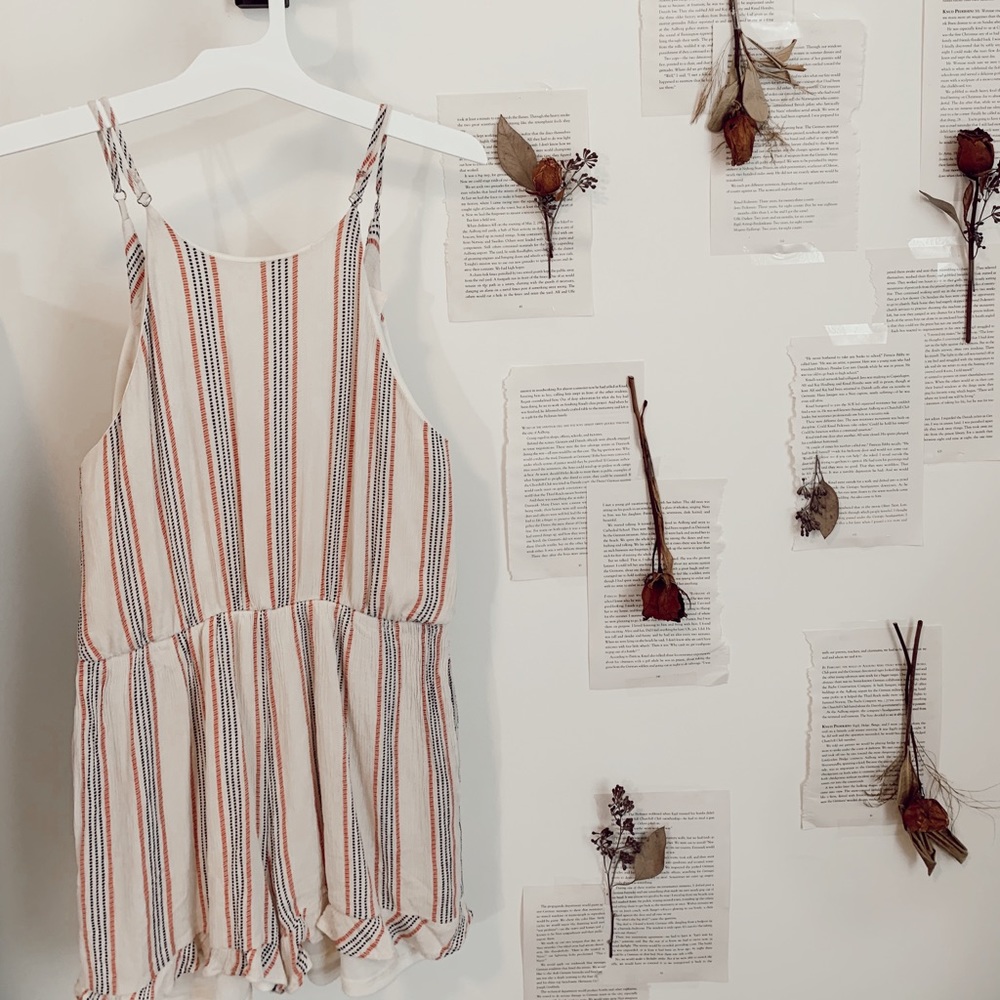 everly red and white romper